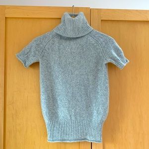 100% cashmere short sleeve turtleneck